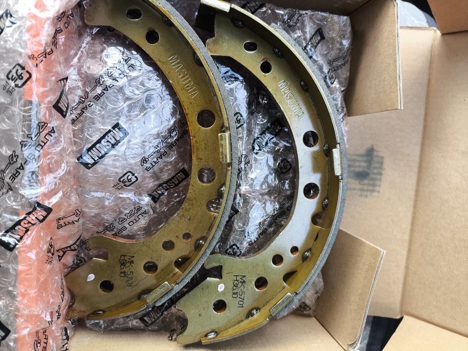 Колодки ручника    срв