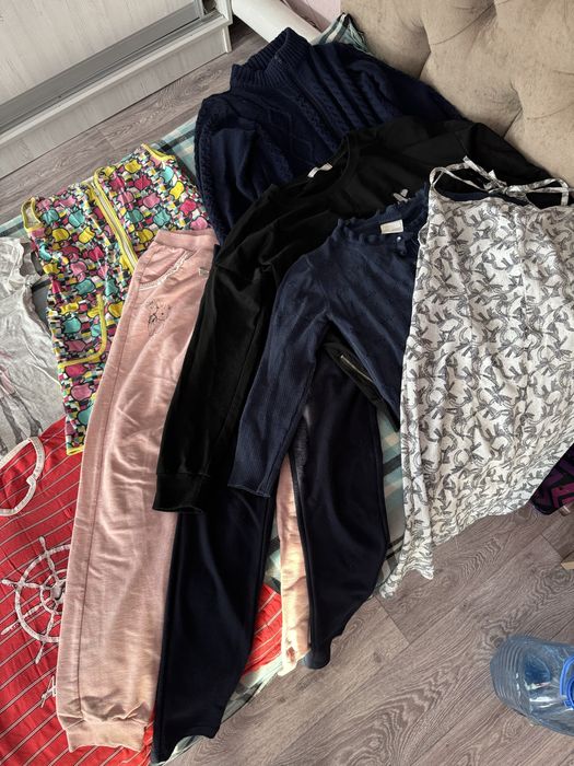 продам веши на девочку