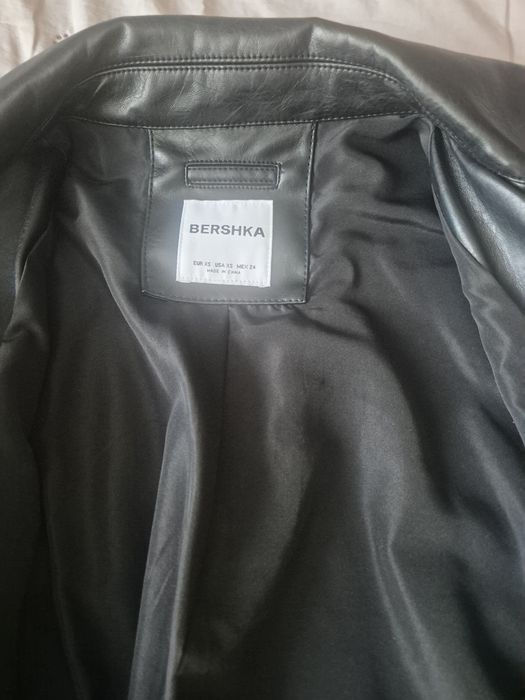 Дамско кожено яке Bershka