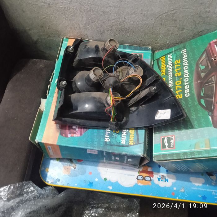 Продам фонари приора 1