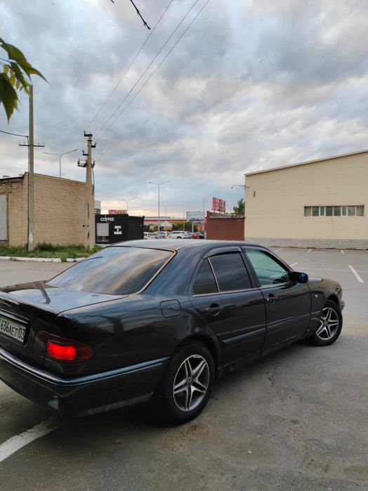 Продам Мерседес w210