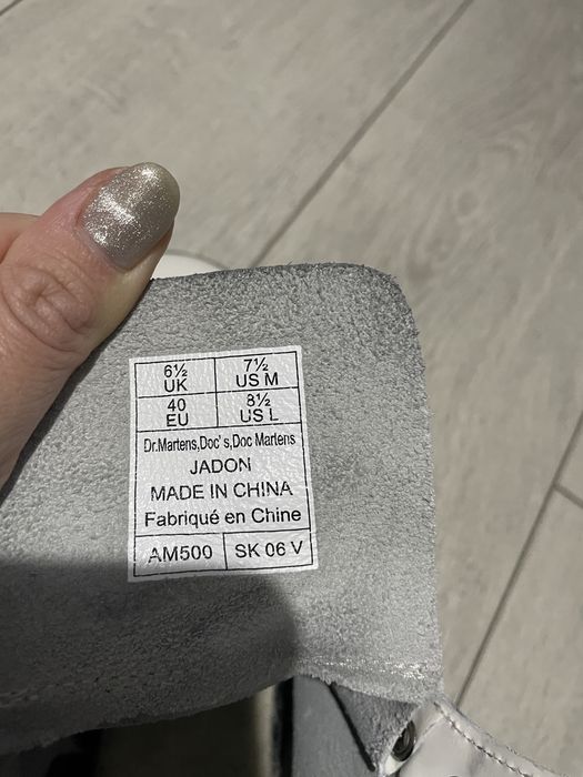 Bocanci ghete Dr Martens Jadon albi, masura 40