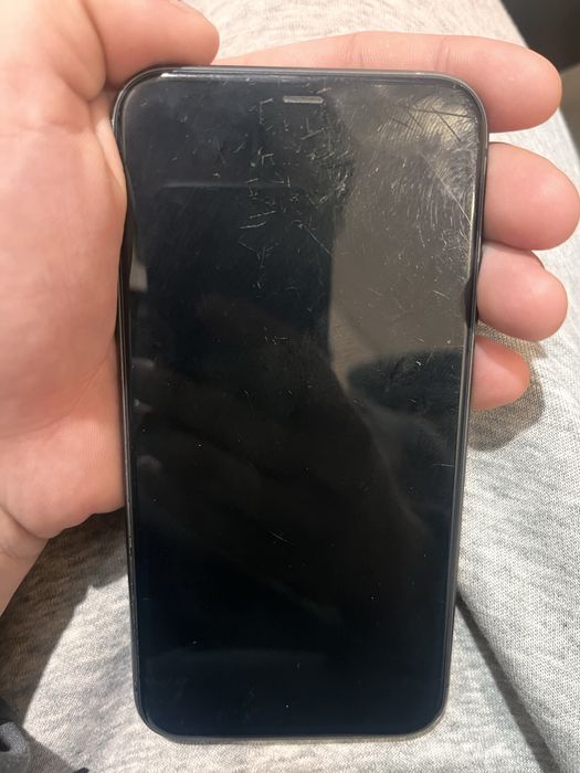 Продам iphone 11
