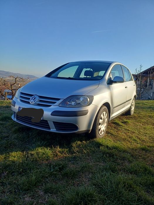 Golf 5 Plus 1400€