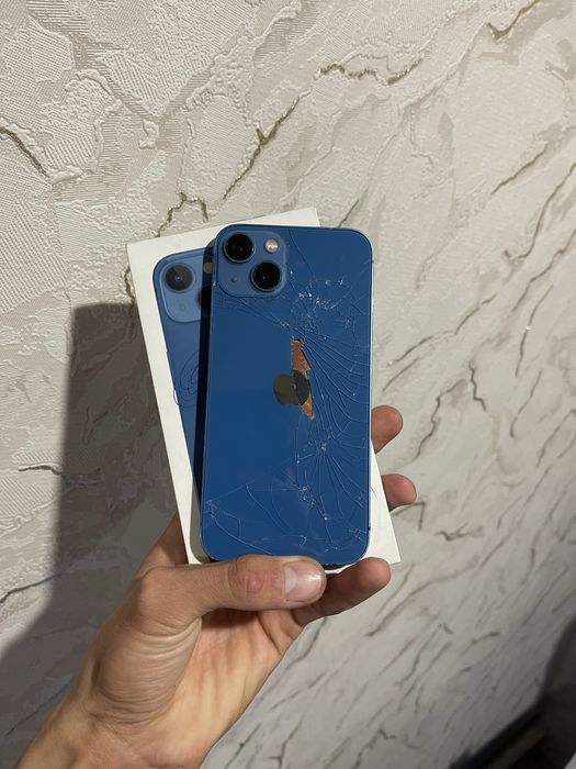 Продам Айфон 13 128gb