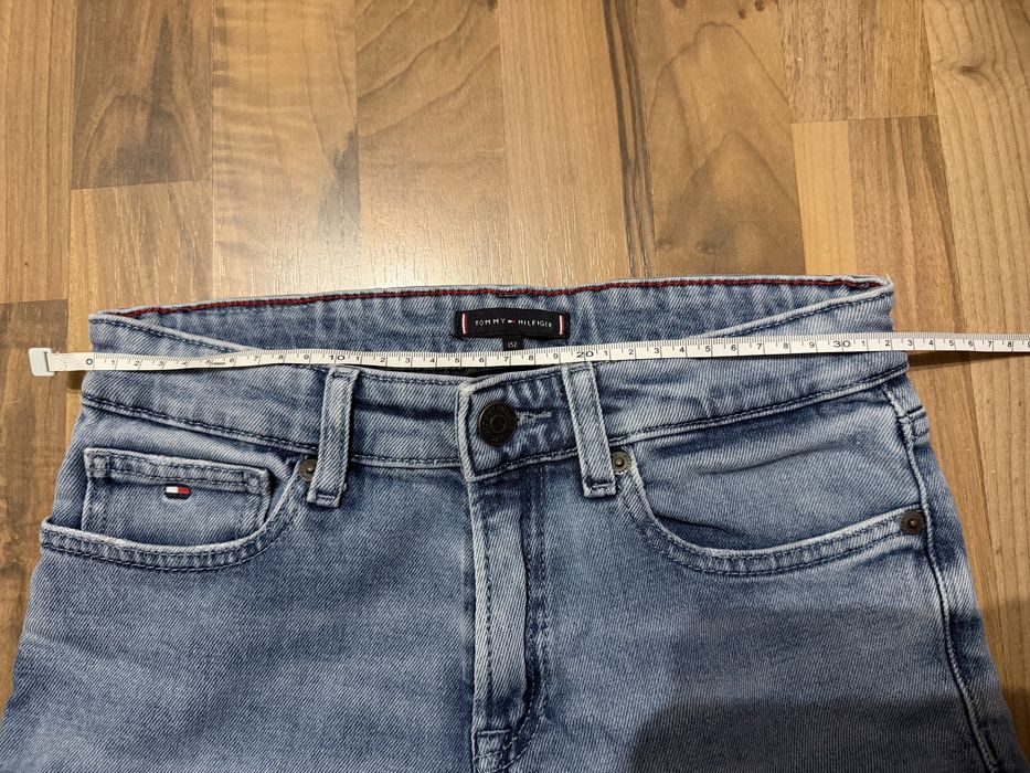 Дънки Tommy Hilfiger и Тениска Diesel