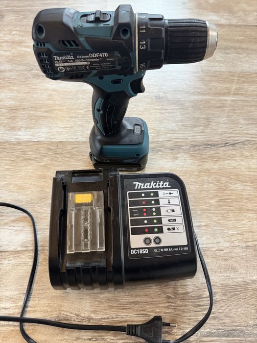 Masina de gaurit si insurubat Makita DDF470