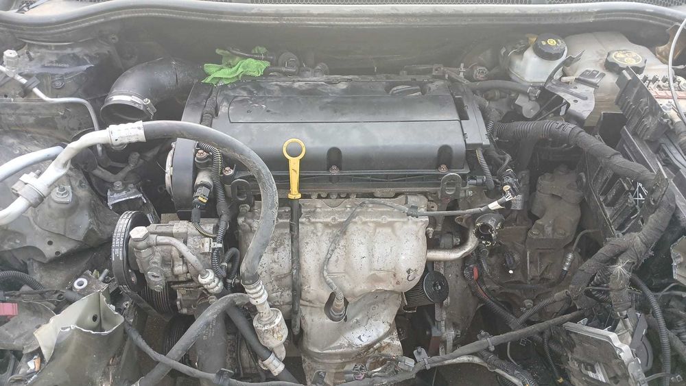 Dezmembrez Opel Astra J 1.6 Benzina Din 2018 - B16XER