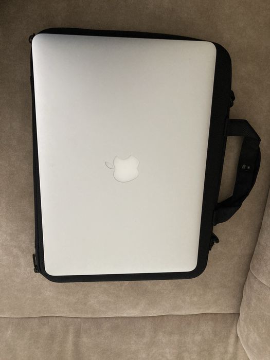 Apple MacBook Air 13'' 2012 A1466 i5 4GB RAM 128GB SSD Catalina 10.15