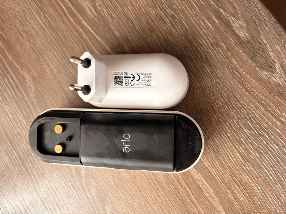 Videointerfon Wireless Arlo Essential + Chime - WiFi