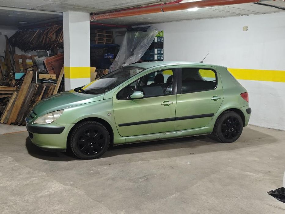 Пежо 307 74 коня бензин ръчка