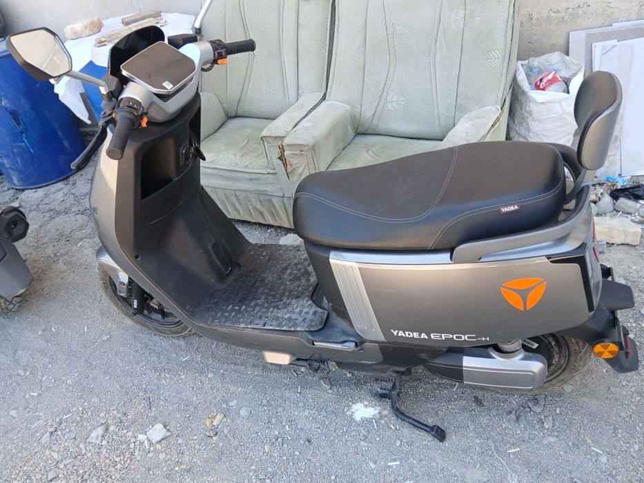 Skuter YADEA 2025 yil