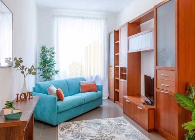 Дава се под наем Едностаен апартамент в Пловдив, Център - 35 кв.м за 179.52 € - Снимка #1