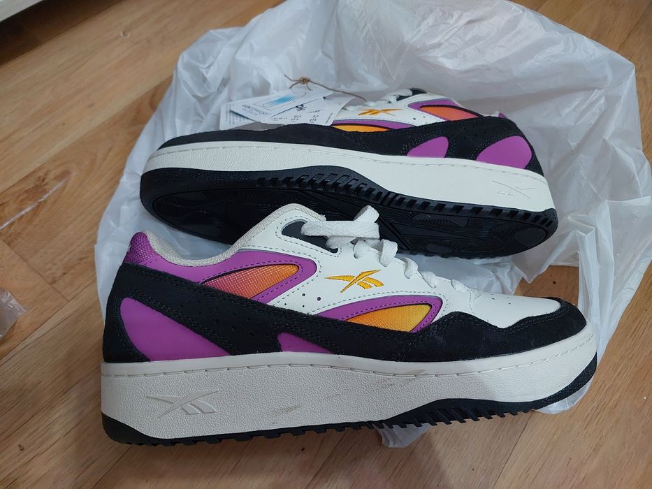 Продам кеды reebok. Размер 42