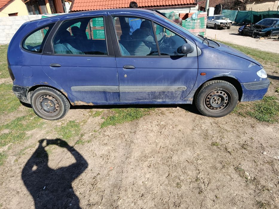 Renault Megane 1.6 бензин на части