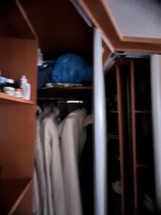 Продам угловой шкаф