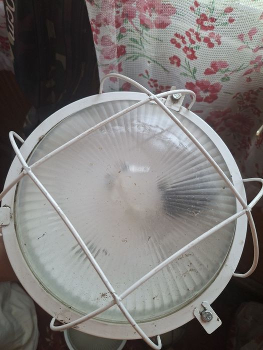 Плафоны уличные.