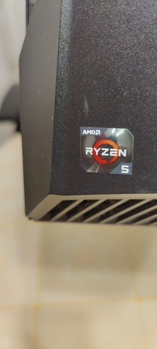 Unitate PC de gaming Lenovo