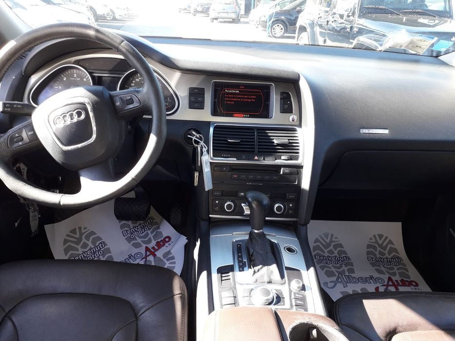 Audi Q7 на части