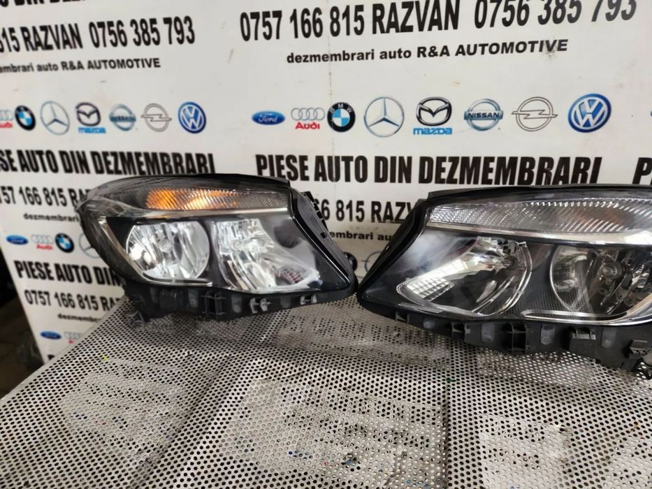 Faruri Far Stanga Dreapta Mercedes GLA X156 W156 Halogen Cod A A Originale - Dezmembrari Arad