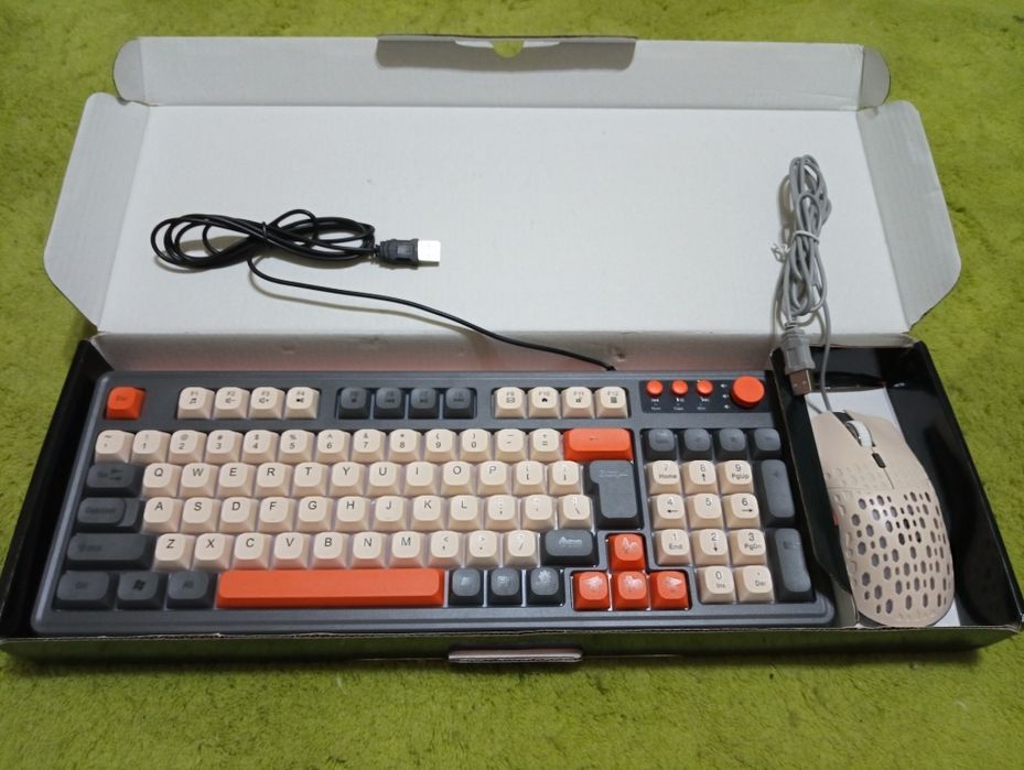 Raiku T98 Rainbow ledlight mouse and keyboard combo