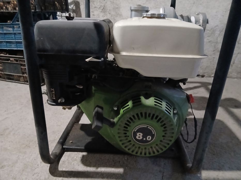 Бензинова водна помпа три цола