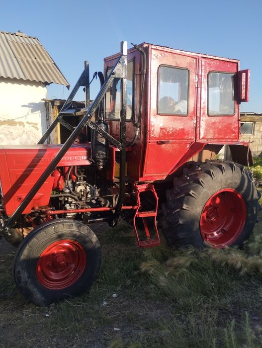 Т-25 ТРАКТОР  на ходу