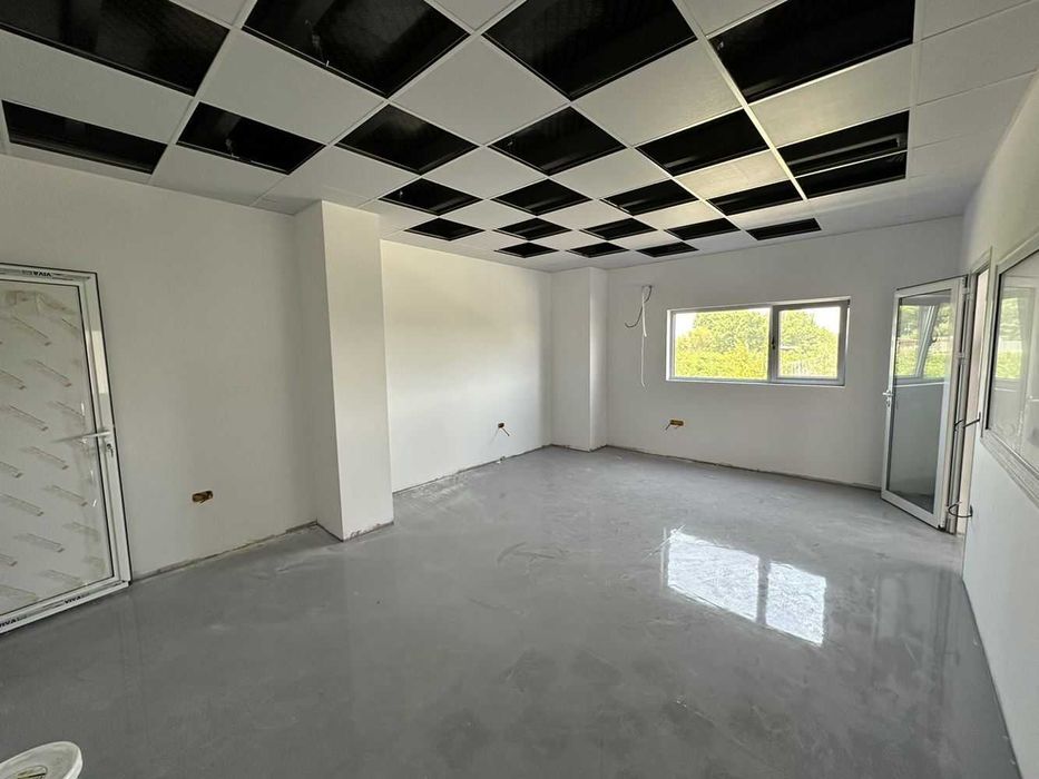 Дава се под наем Склад в Пловдив, Индустриална зона - Юг - 655 кв.м за 2300 € - Снимка #3