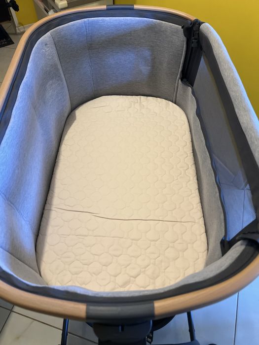 Next to me бебешко легло Maxi Cosi Iora