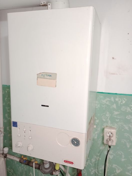 Centrală ariston se vinde cu probă