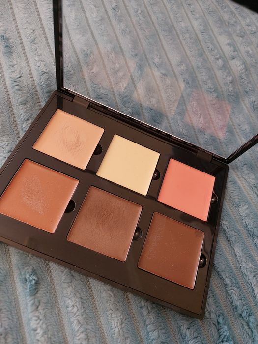 Продам тени профессиональные