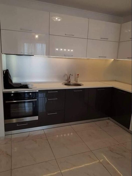 Дава се под наем Тристаен апартамент в София, Малинова долина - 90 кв.м за 1099 € - Снимка #2