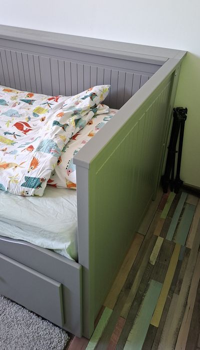 Divan IKEA Hemnes gri