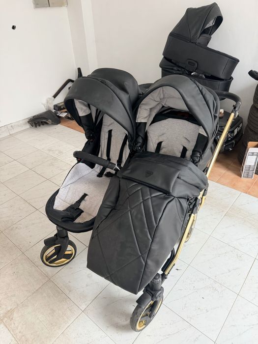 Количка за близнаци Junama Compact Duo Black Eco Pram