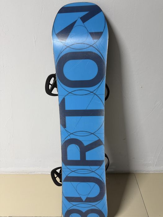 Сноуборд с ботинками