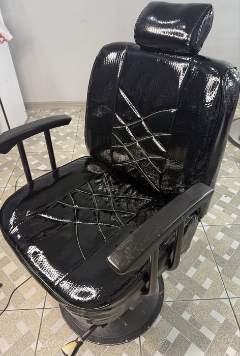 Салонга керакли барча жихозлар сотилади