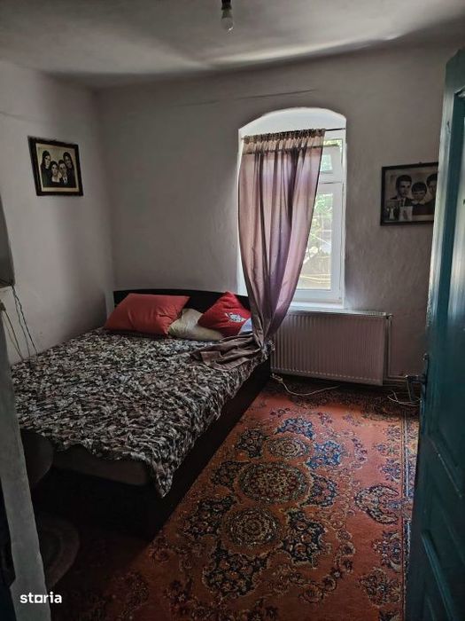 Casa de vanzare, 741 mp teren, zona Cosoveni -Dolj