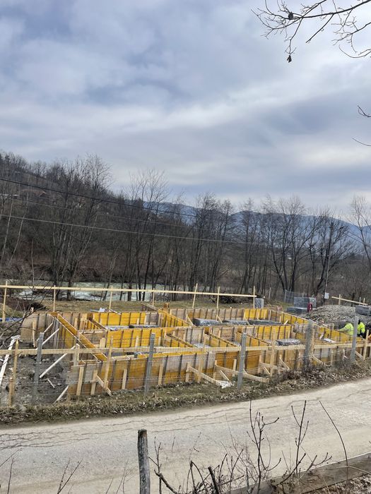 Inchiriez doka . Panouri cofrat de inchiriat , sistem complet de cofrare