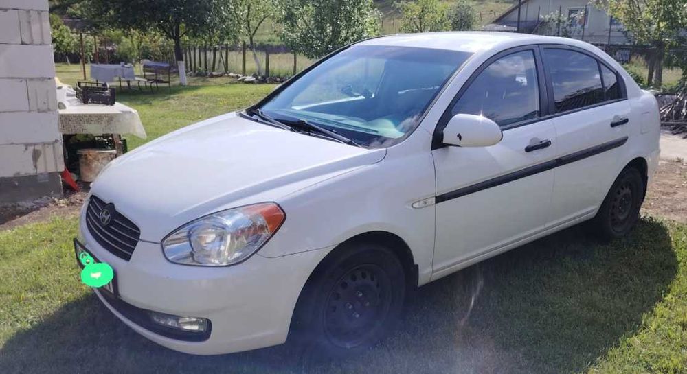 HYUNDAI Accent 2009 — imagine 4