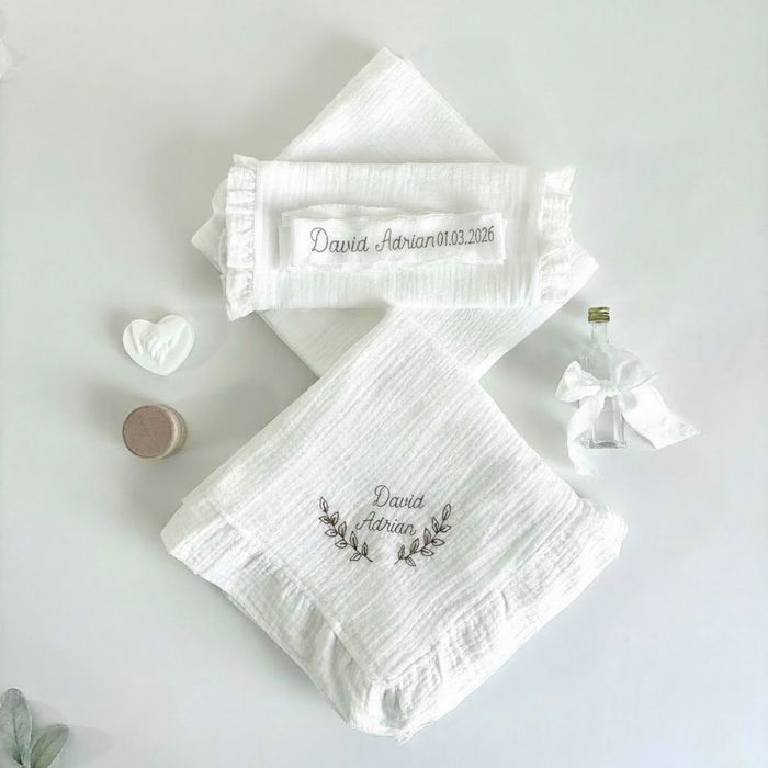 Trusou personalizat pentru botez din muselina