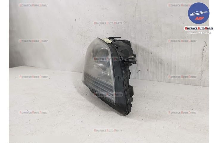Фар Дясно оригинален с Ксенон Мерцедес-Бенц / Mercedes-Benz M-Class W1