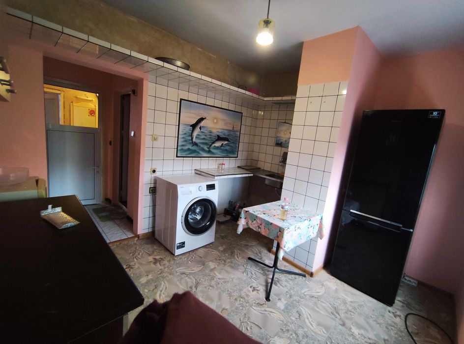 Дава се под наем Тристаен апартамент в Казанлък - 76 кв.м за 169.32 € - Снимка #1