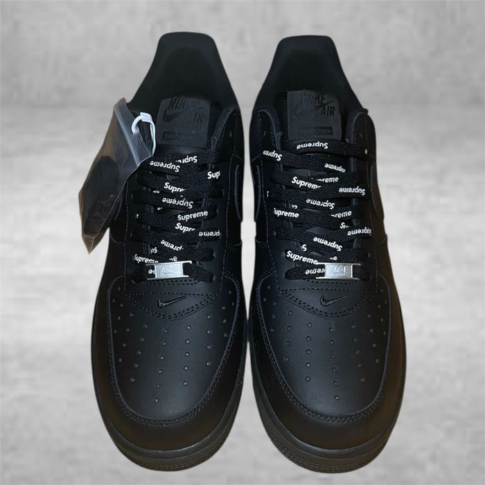 Air Force 1 Triple Black X Supreme