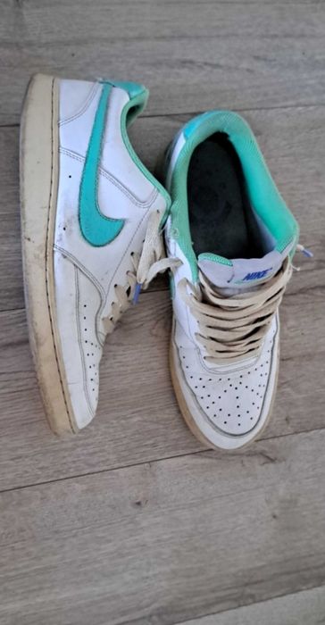 Adidasi nike de vanzare