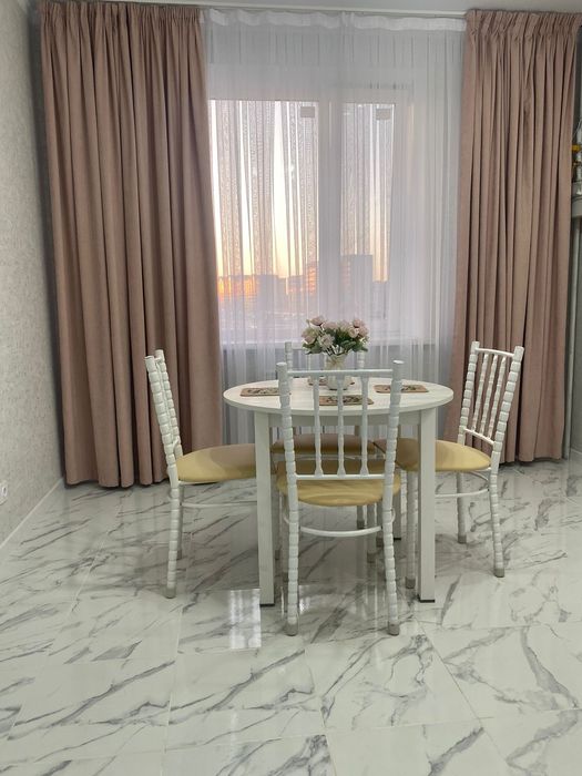 Сдам посуточно 1 комн ЖК Байсанат