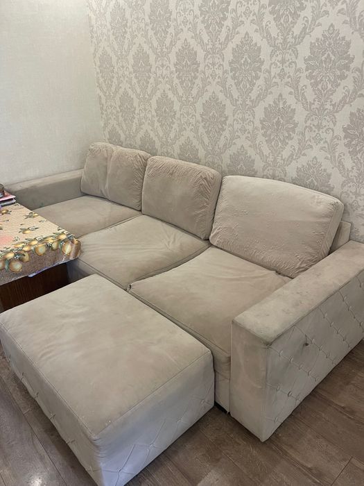 Продается Диван 3-х местный