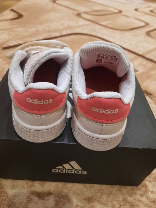 Детски маратонки Адидас 26 номер