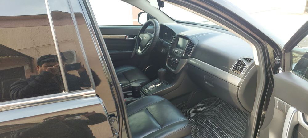 Чёрный Captiva 4.  2018  2.4
