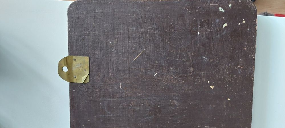 Icoana veche pictata manual pe lemn.