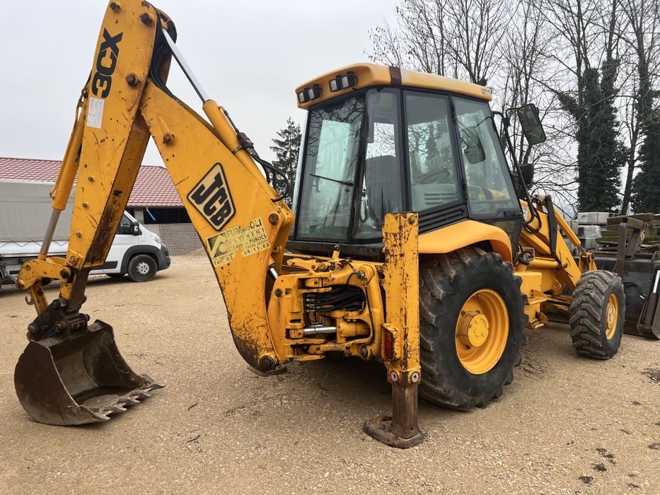 Buldoexcavator JCB 3cx